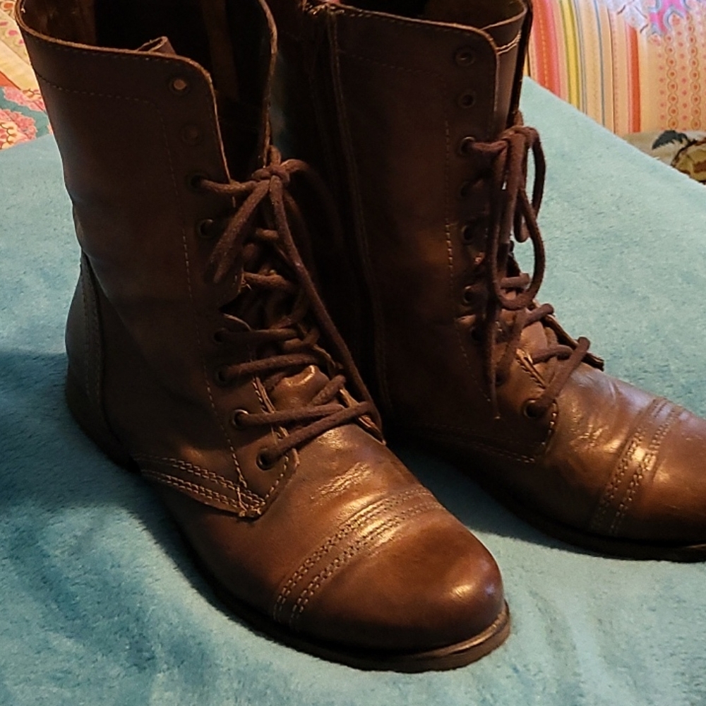 Steve Madden Troopa Combat Boots
